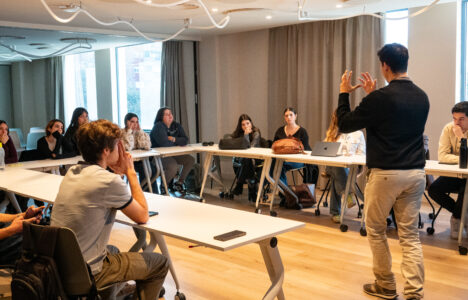 DE LAS AULAS AL HOTEL: CÓMO LA FUSIÓN ACADÉMICA Y PROFESIONAL TRANSFORMA UN NEGOCIO HOTELERO